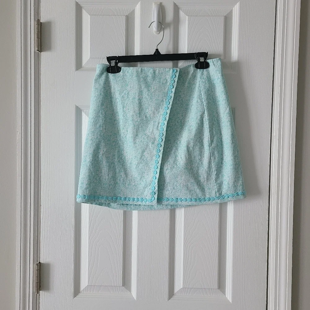 SALE! Crown & Ivy Skort